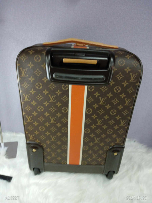 LOUIS VUITTON Monogram Pegase 50