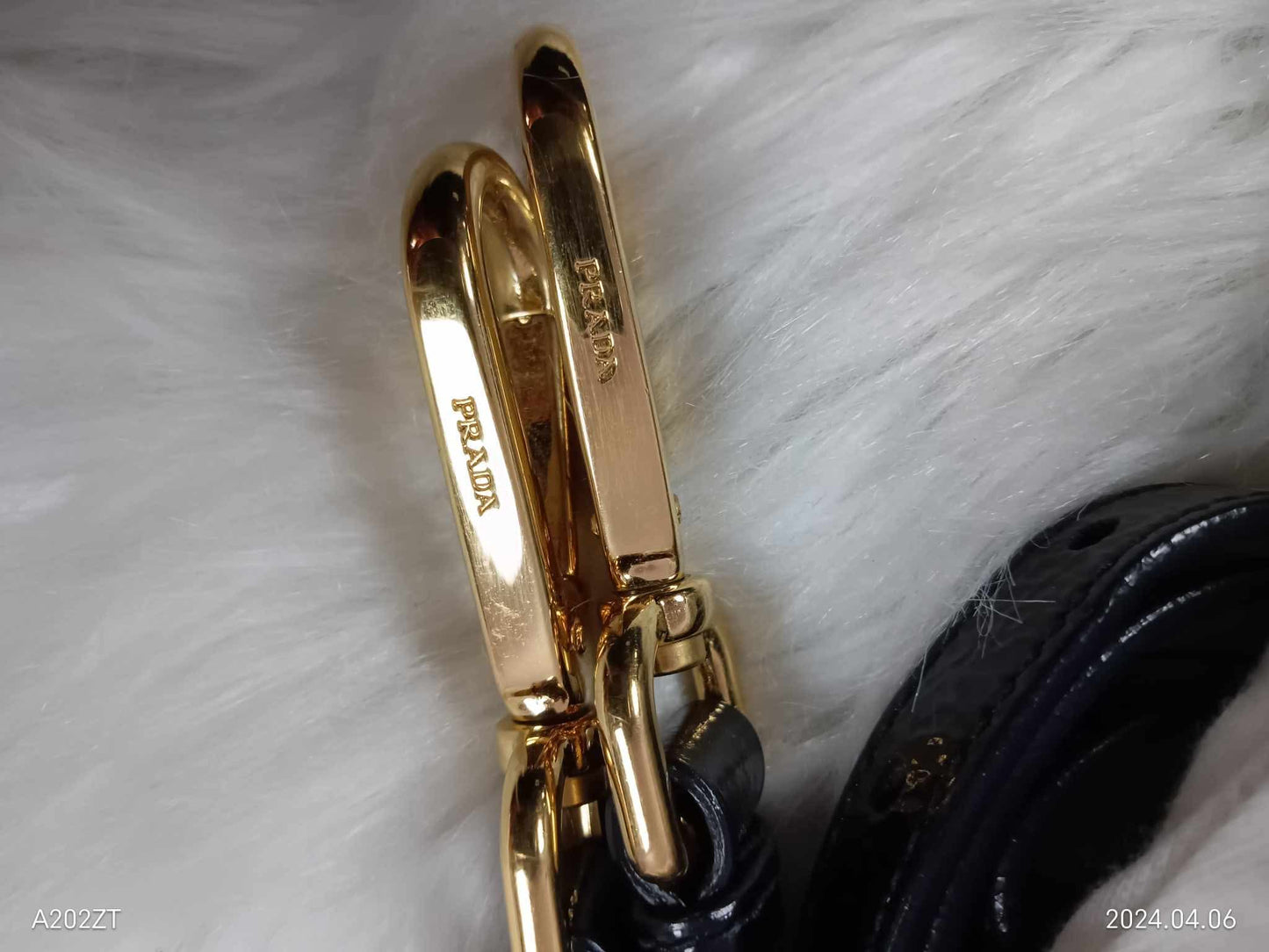 PRADA Canapa