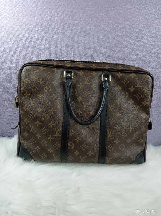 LOUIS VUITTON Monogram Porte Document