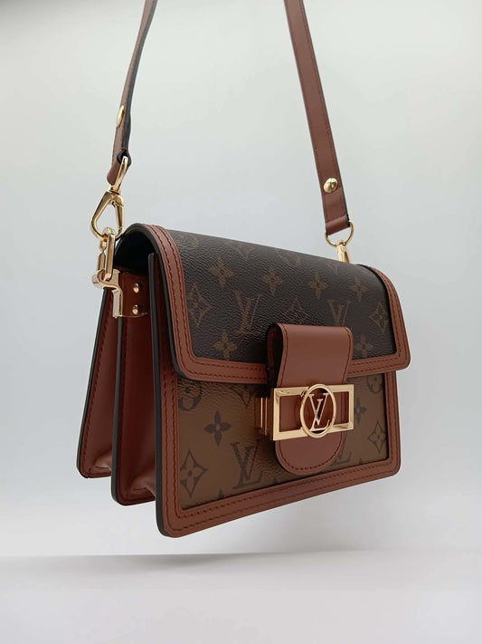 LOUIS VUITTON Monogram Reverse Dauphine