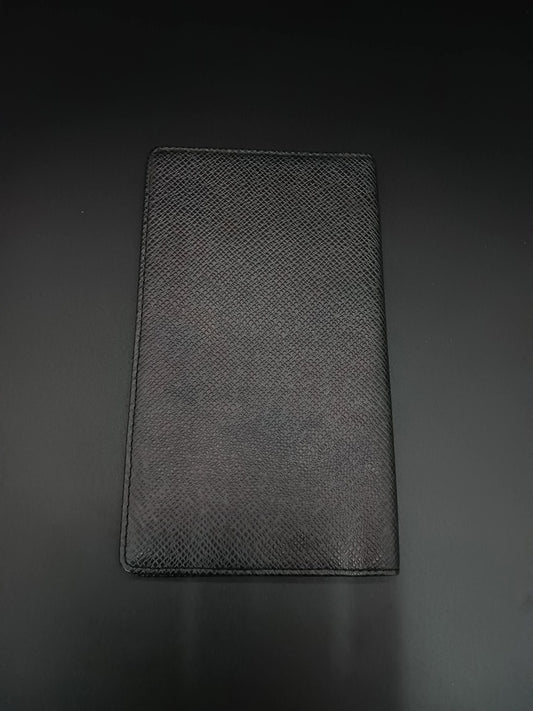 LOUIS VUITTON Taiga Leather Agenda