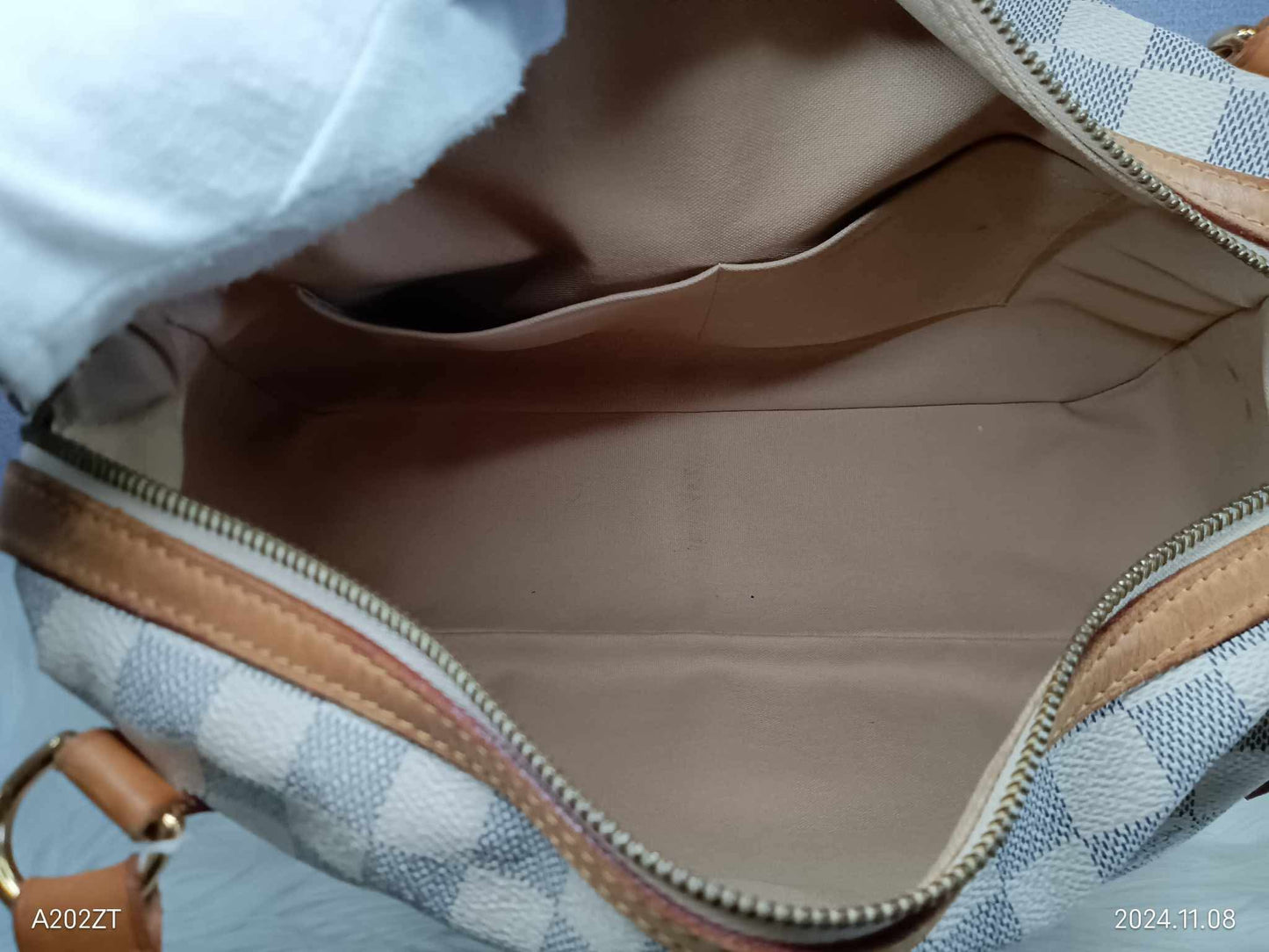LOUIS VUITTON Azur Stressa