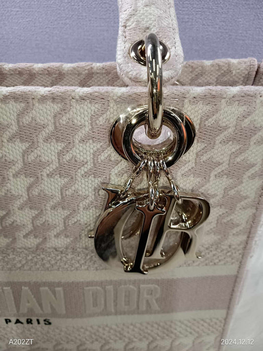 DIOR Houndstooth Lady D-Lite