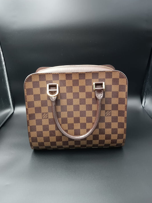 LOUIS VUITTON Damier Triana