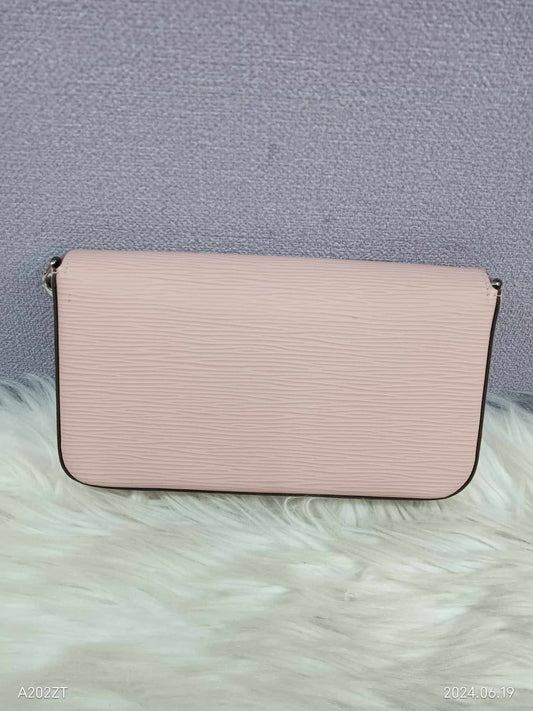 LOUIS VUITTON Epi Felicie