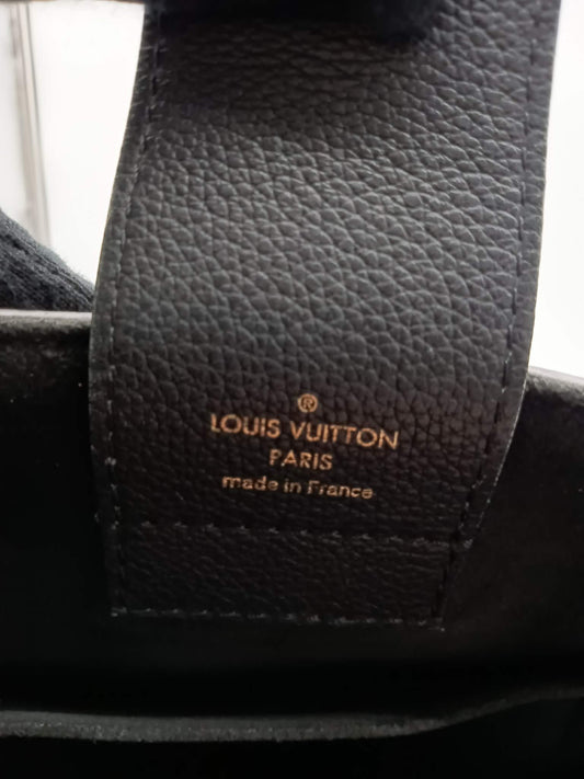 LOUIS VUITTON Damier Riverside