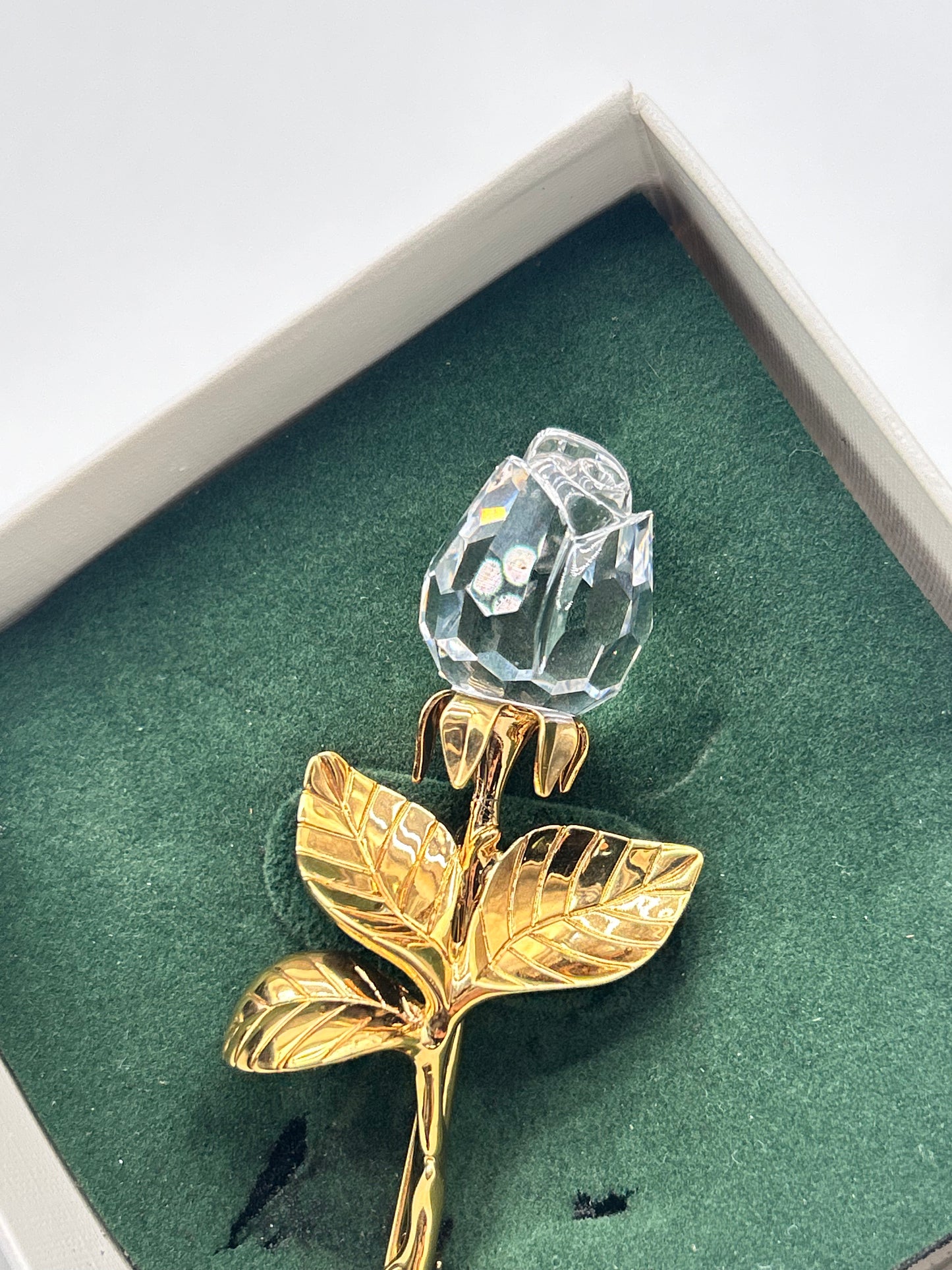 SWAROVSKI Rose-Motif Pin Brooch