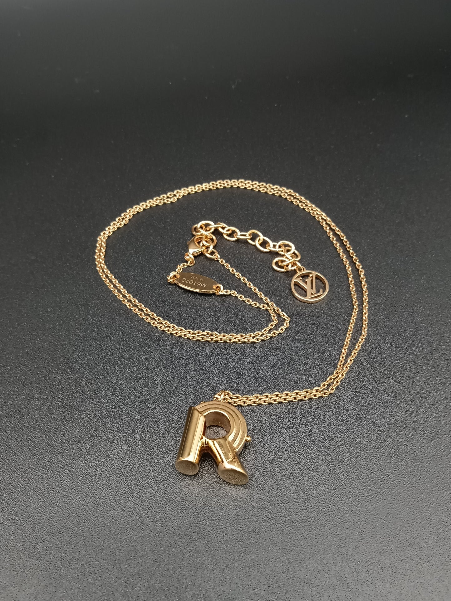 LOUIS VUITTON LV & ME R Initial Necklace