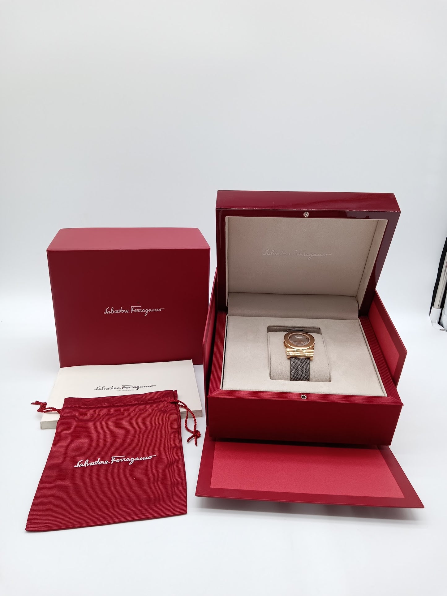 FERRAGAMO Gancino Watch
