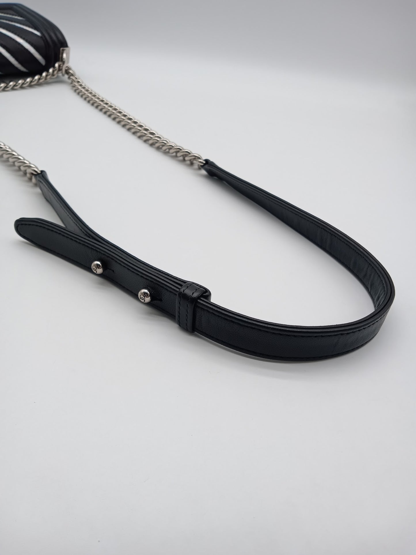 CHANEL Lambskin Iridescent Chevron Leboy