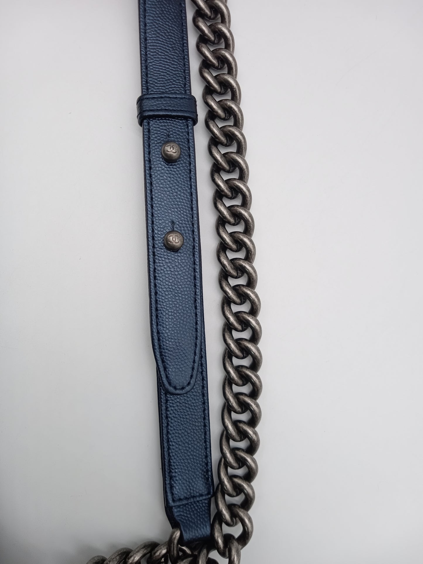 CHANEL Caviar Quilted Metallic New Medium Leboy