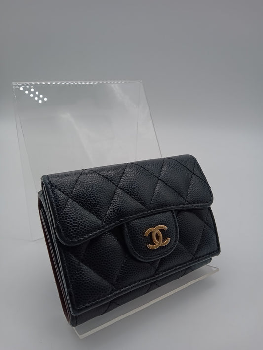CHANEL Caviar Bifold Wallet