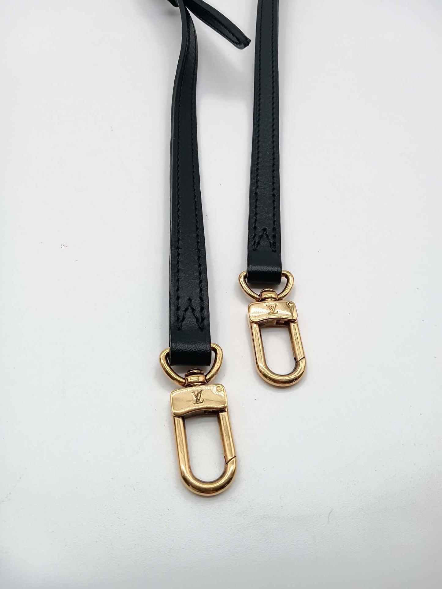 LOUIS VUITTON Epi Petite Malle Limited Edition