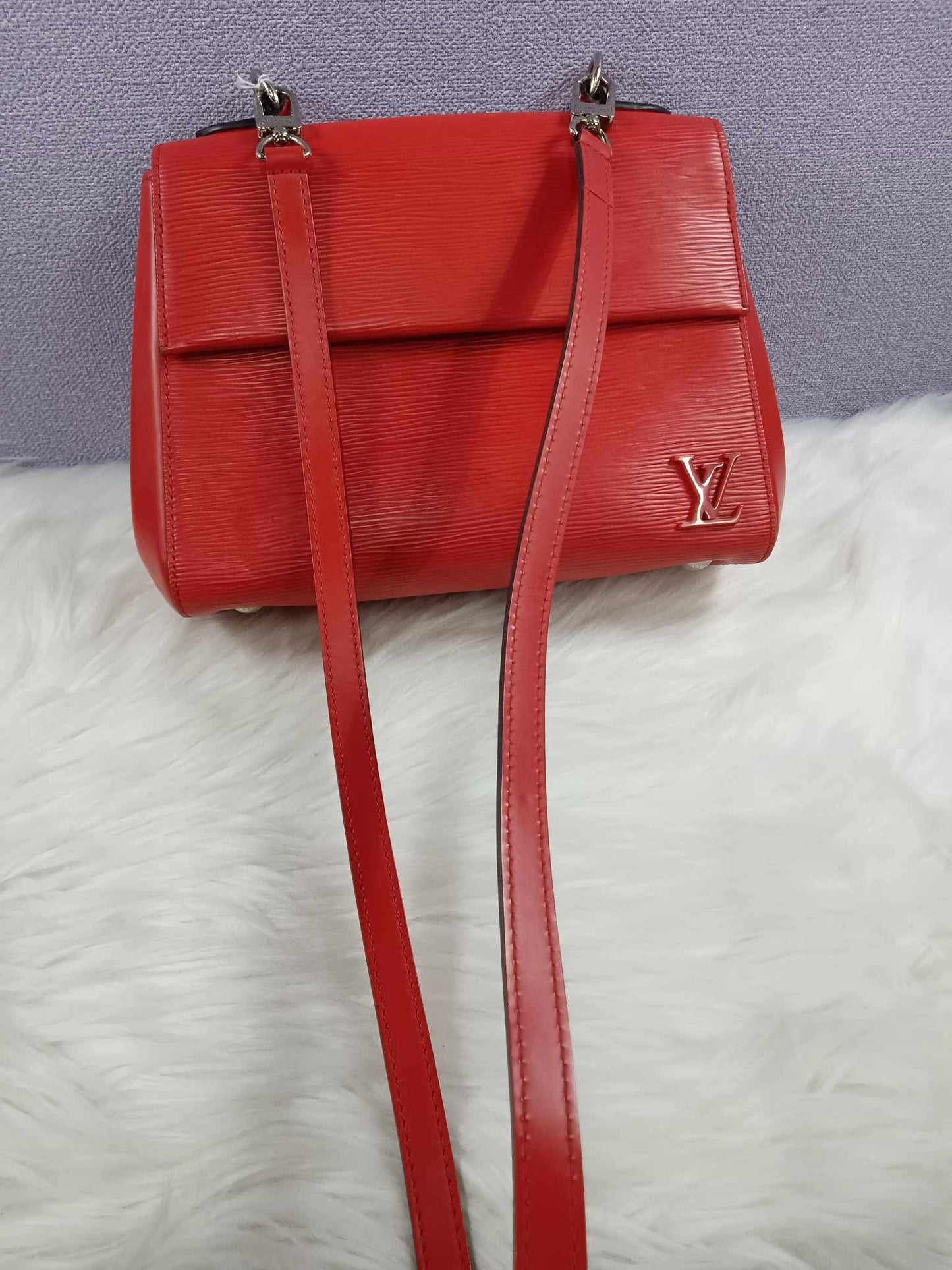 LOUIS VUITTON Epi Cluny BB