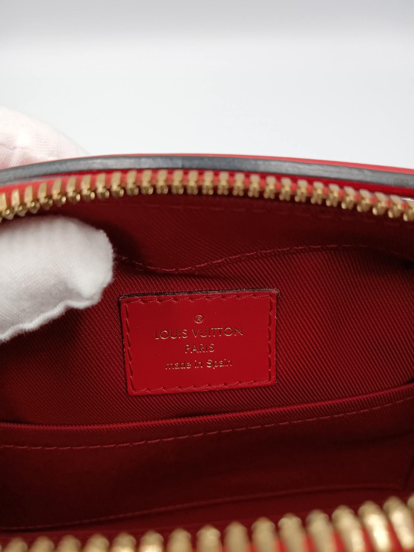 LOUIS VUITTON Monogram Saintonge Bag