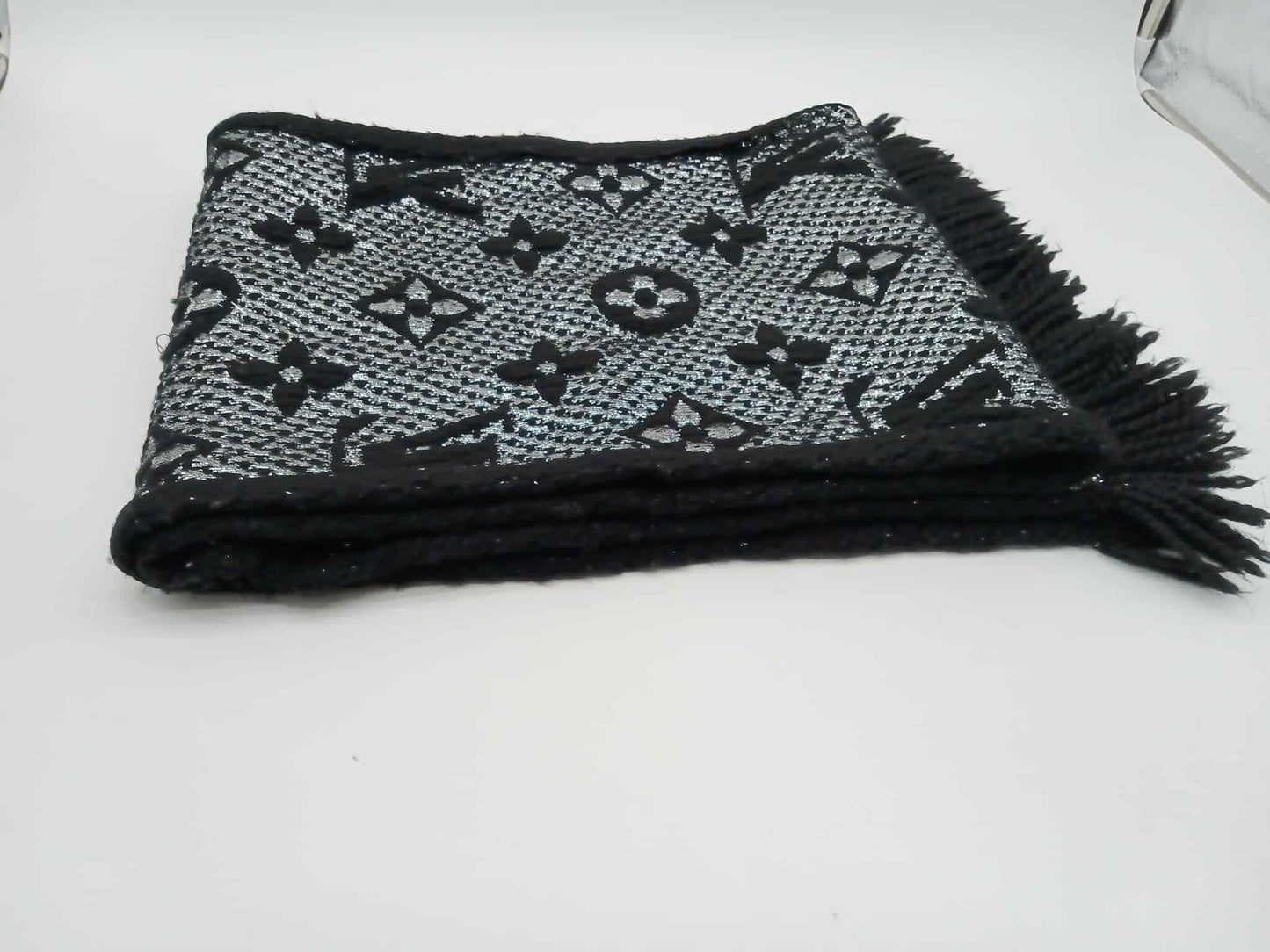 LOUIS VUITTON Echarpe Logomania Scarf