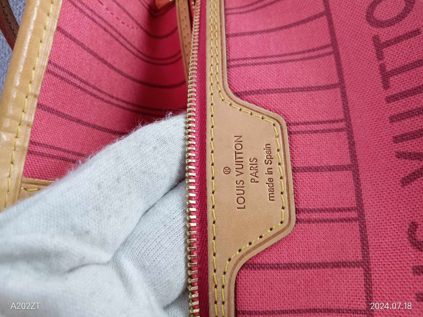 LOUIS VUITTON Monogram Neverfull Ramages
