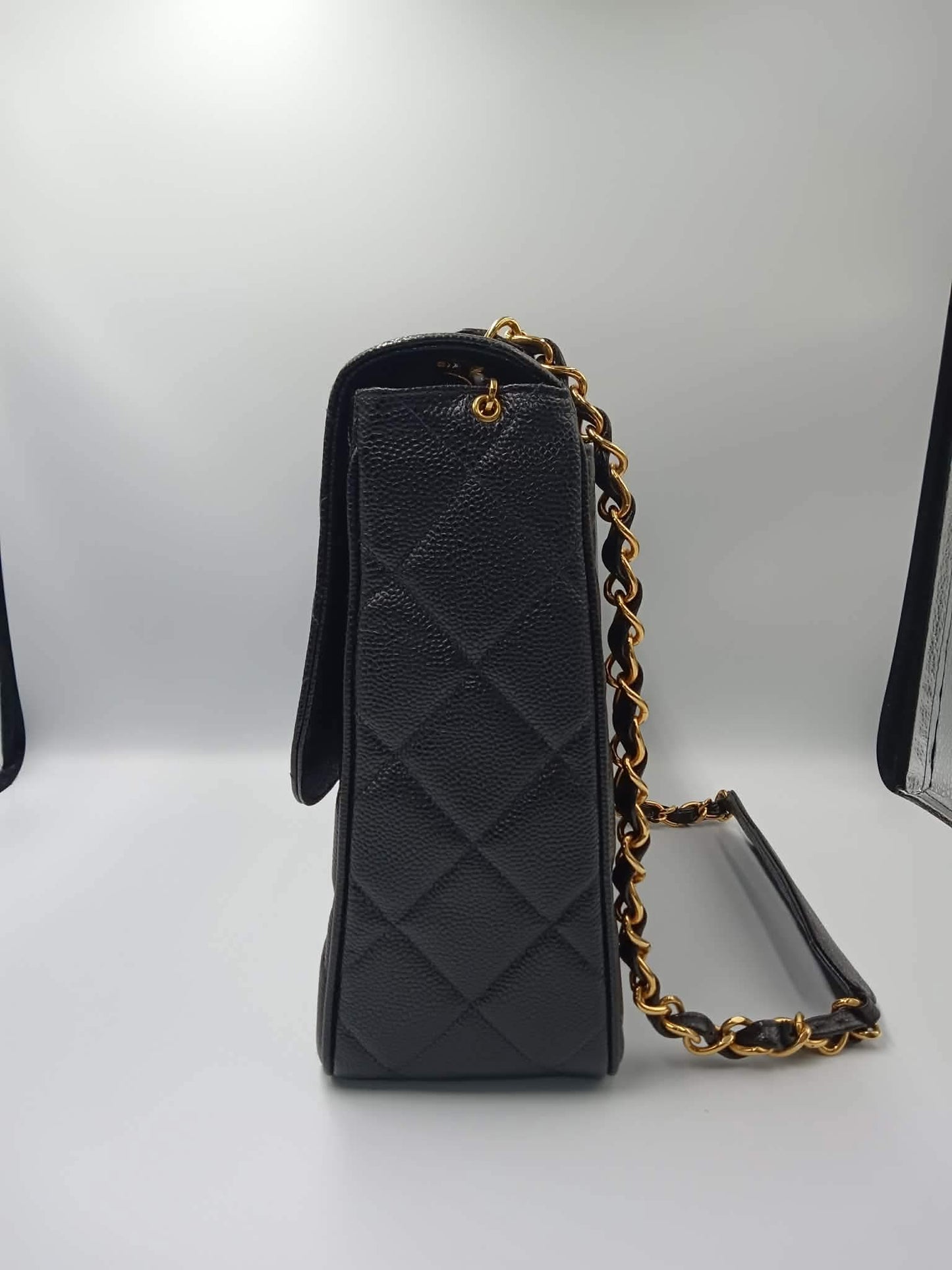CHANEL Caviar Vintage Square Flap