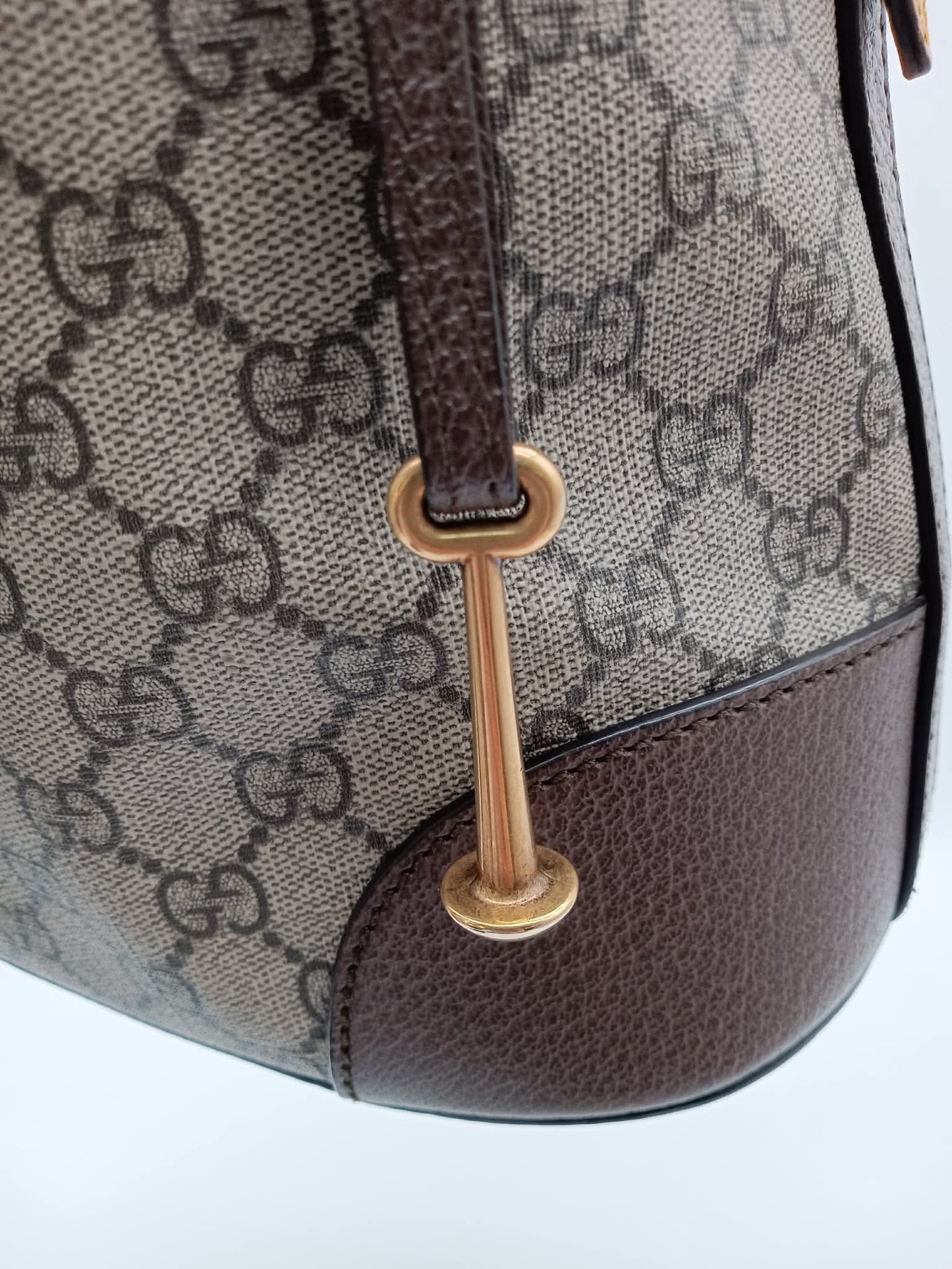 GUCCI Neo Vintage Supreme Drawstring Bucket Bag