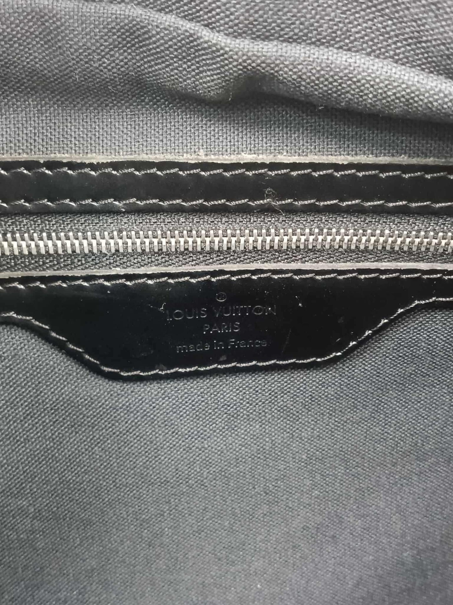 LOUIS VUITTON Damier Graphite Sac Leoh Messenger Bag