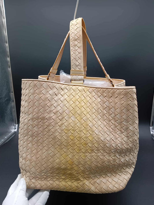 BOTTEGA VENETA Intrecciato Nappa Tote