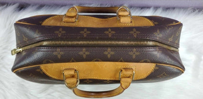LOUIS VUITTON Monogram Deauville