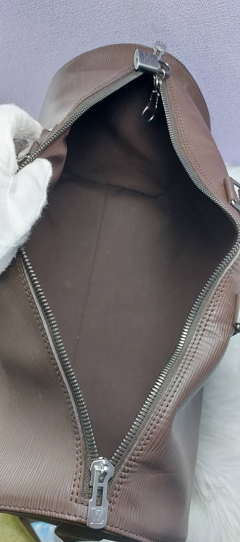 LOUIS VUITTON Epi Keepall 45