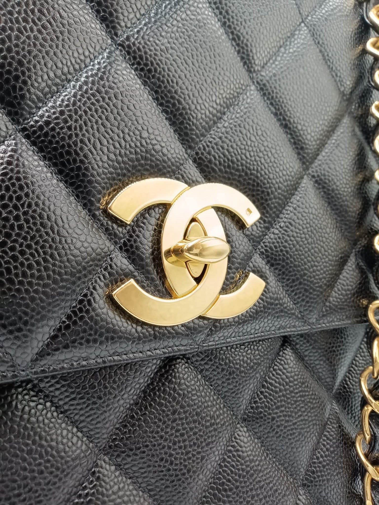 CHANEL Caviar Vintage Square Flap