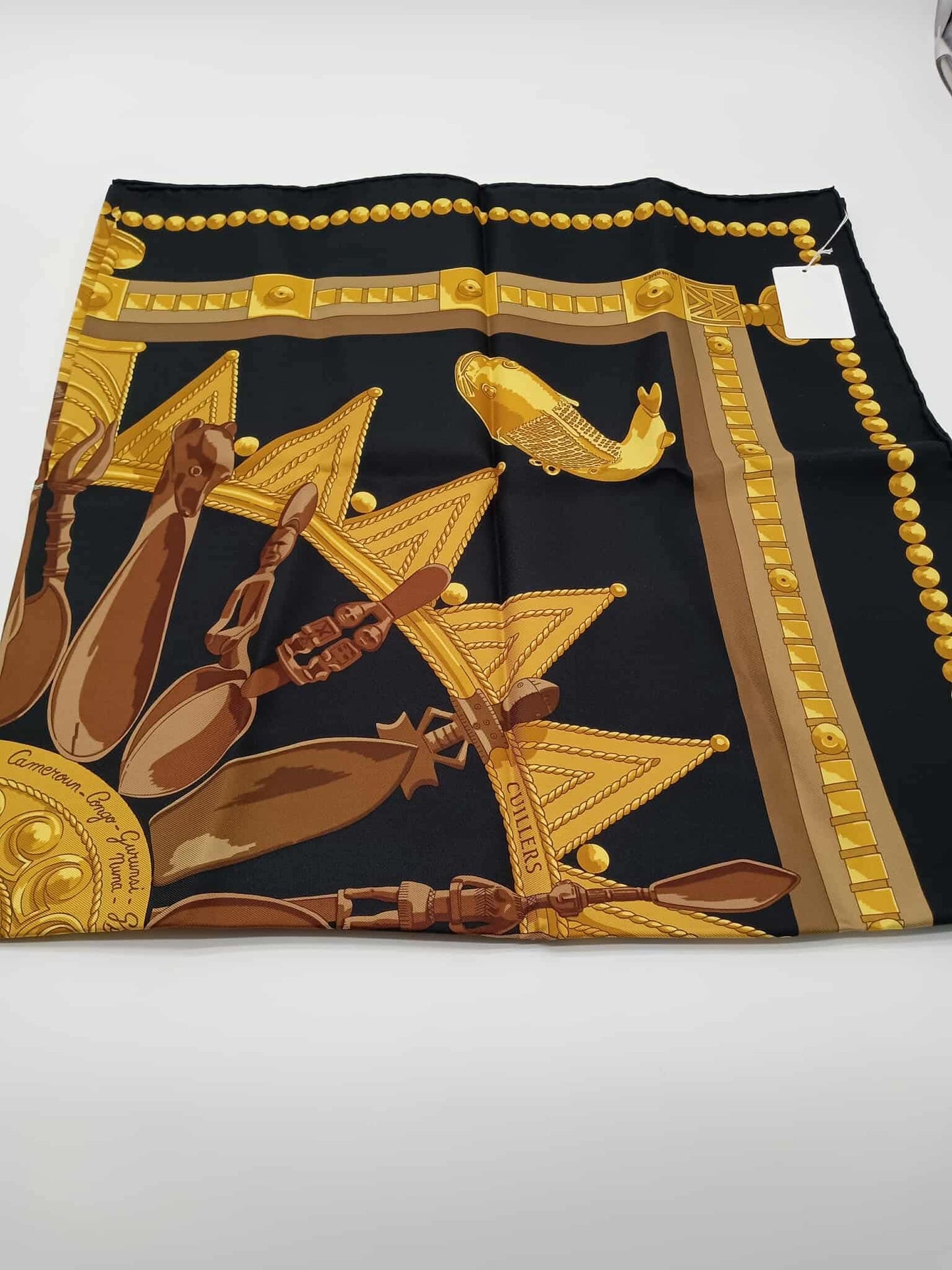 HERMES Carré 90 Cuir d'Afrique Scarf