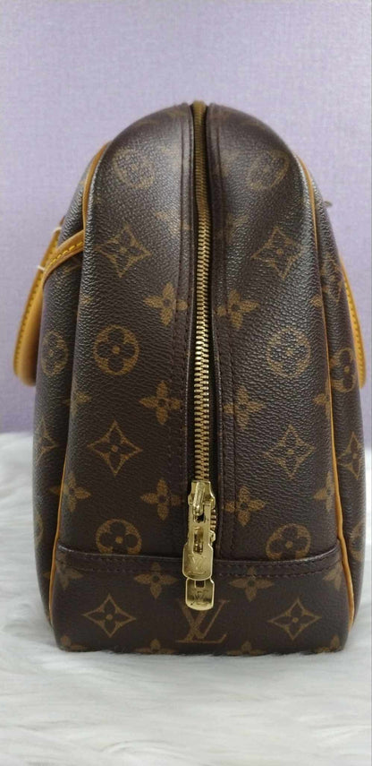 LOUIS VUITTON Monogram Deauville