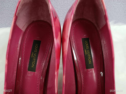LOUIS VUITTON Heels