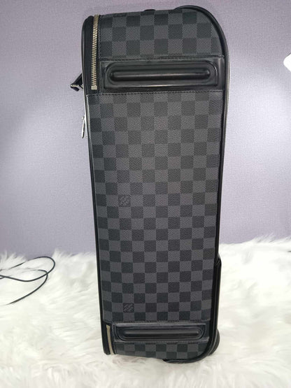 LOUIS VUITTON Damier Graphite Pegase 55