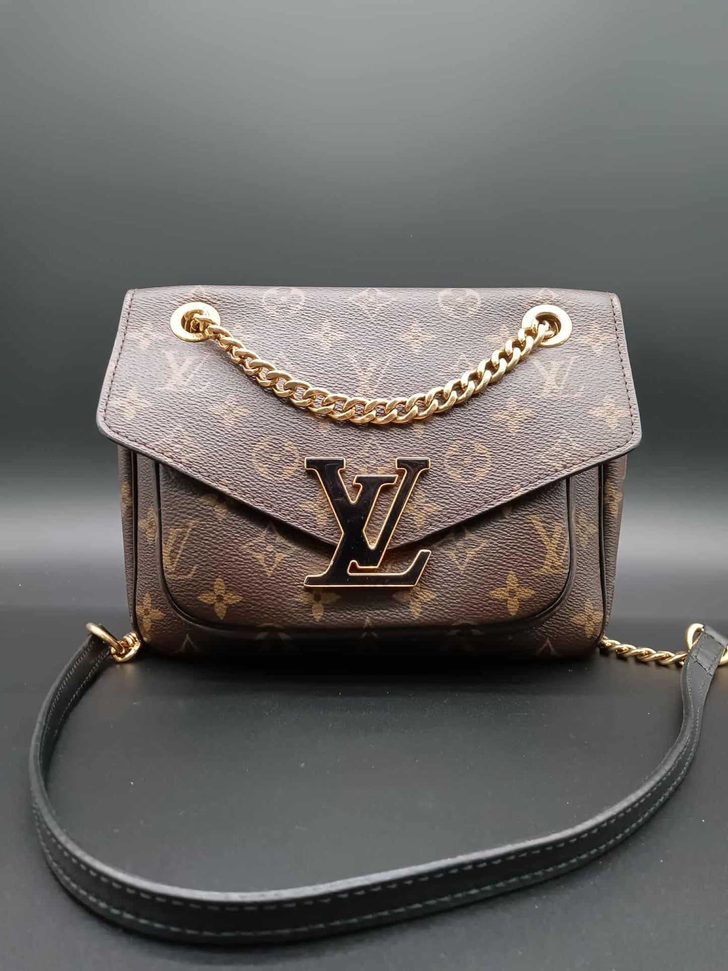 LOUIS VUITTON Monogram Passy