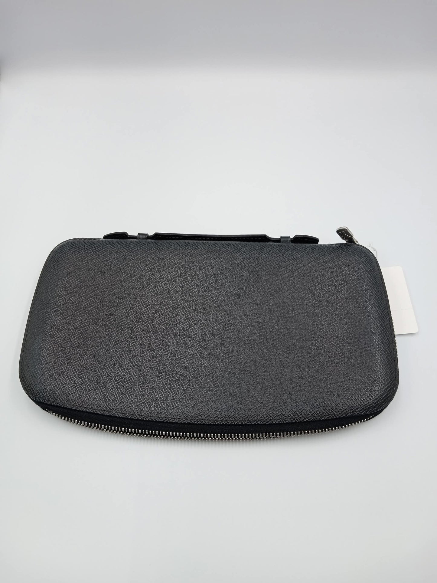 LOUIS VUITTON Taiga Leather Atoll Organizer