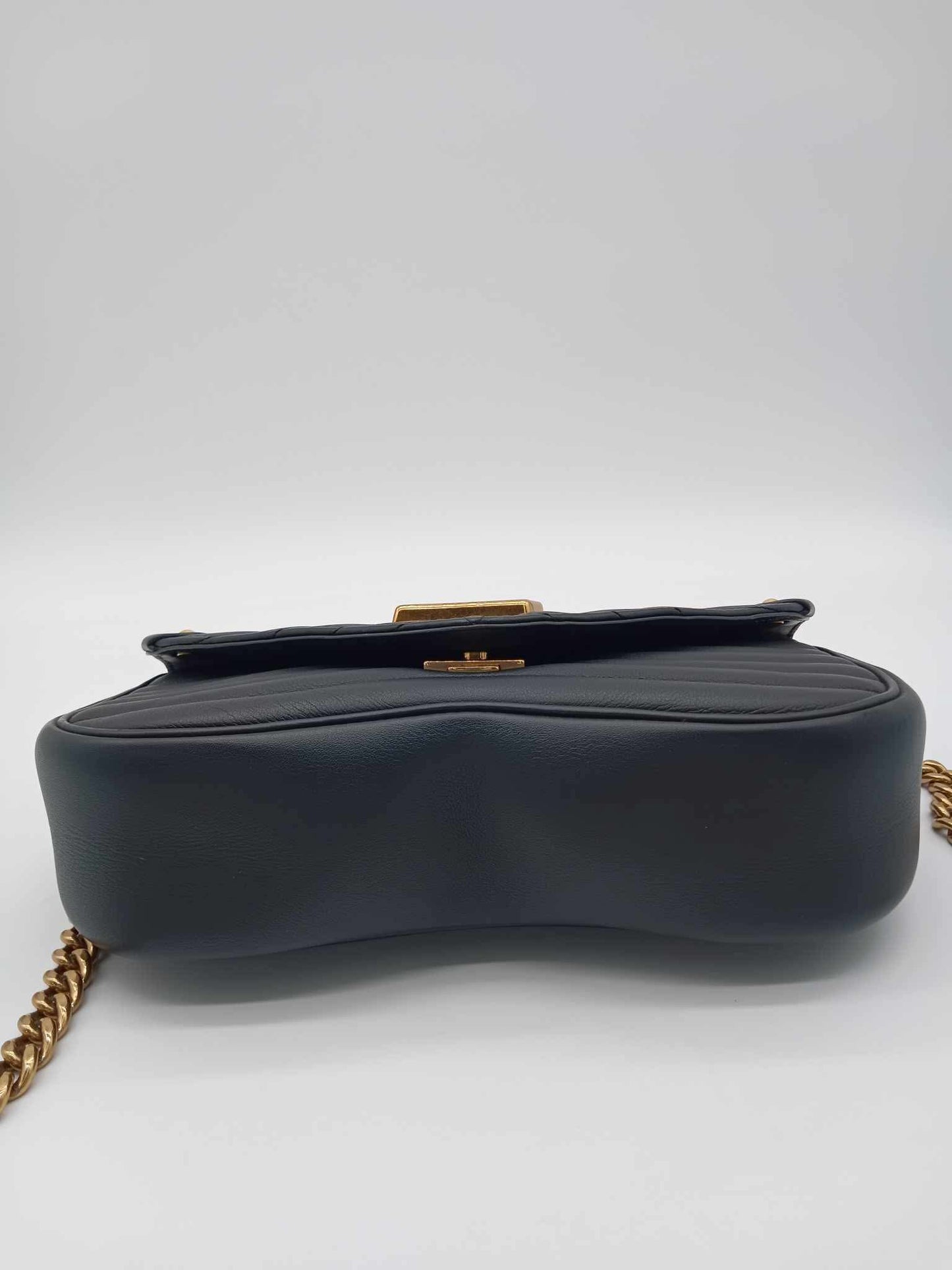 LOUIS VUITTON New Wave Noir MM
