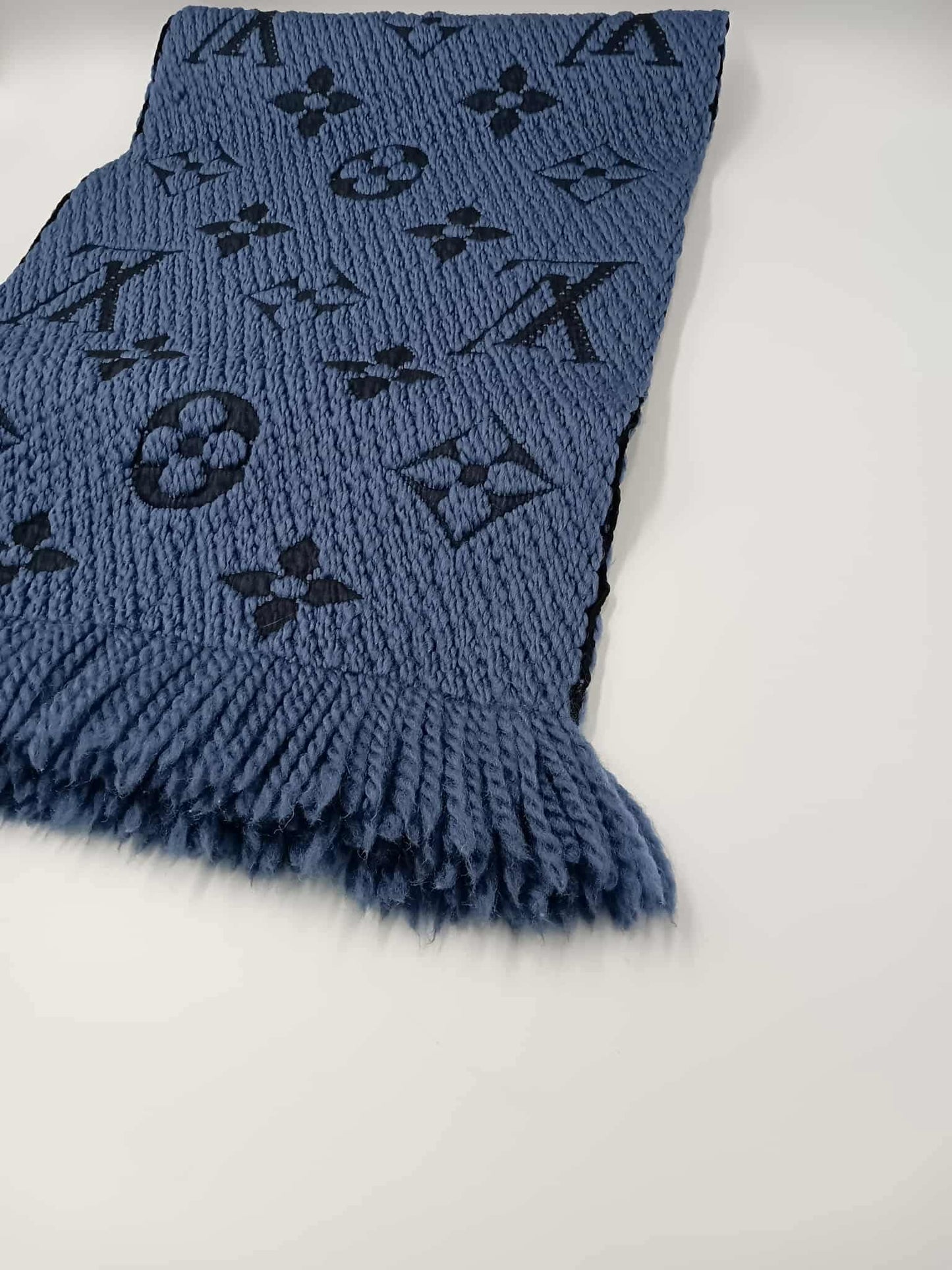 LOUIS VUITTON Logomania scarf
