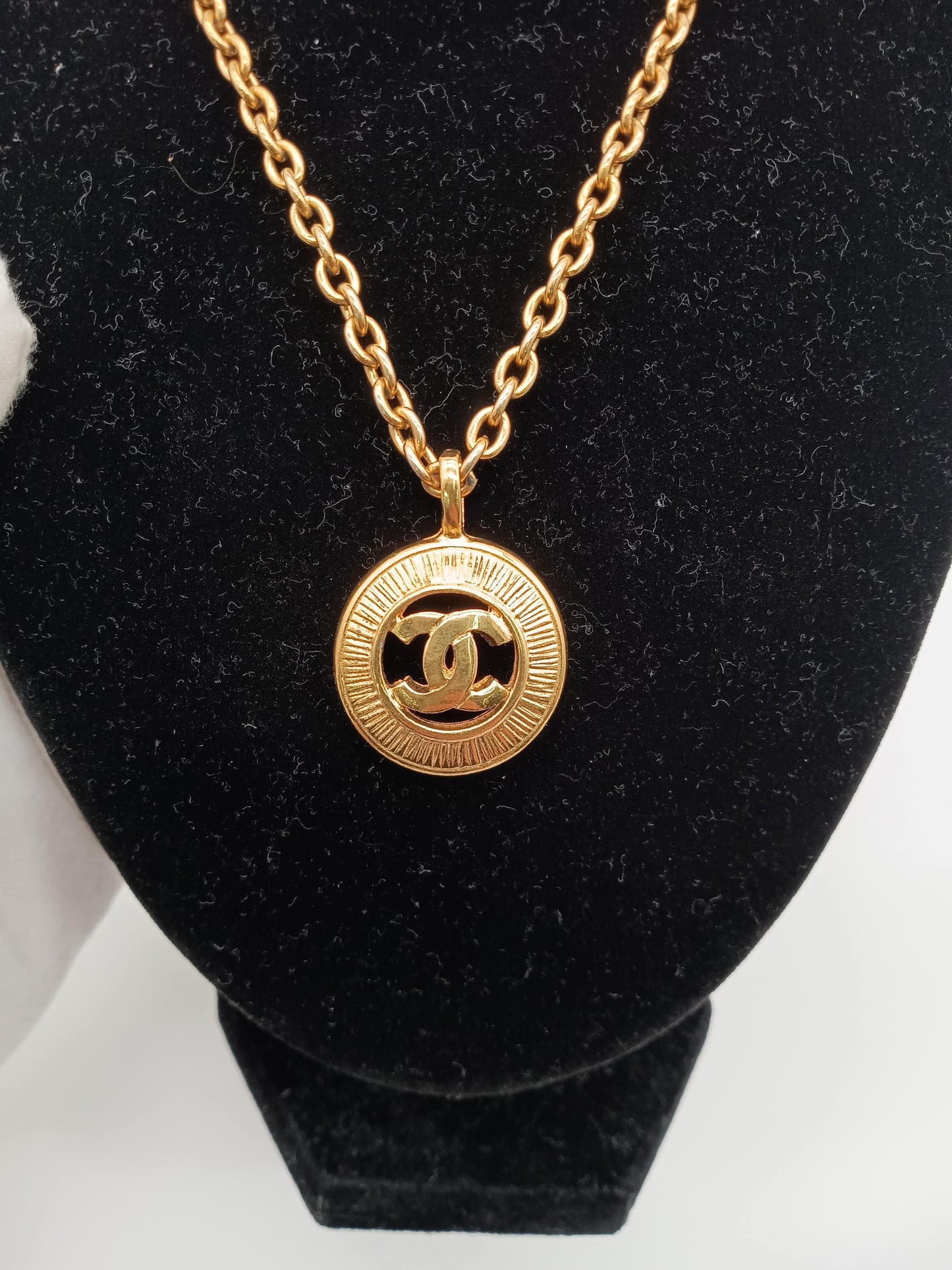 CHANEL Medallion Necklace