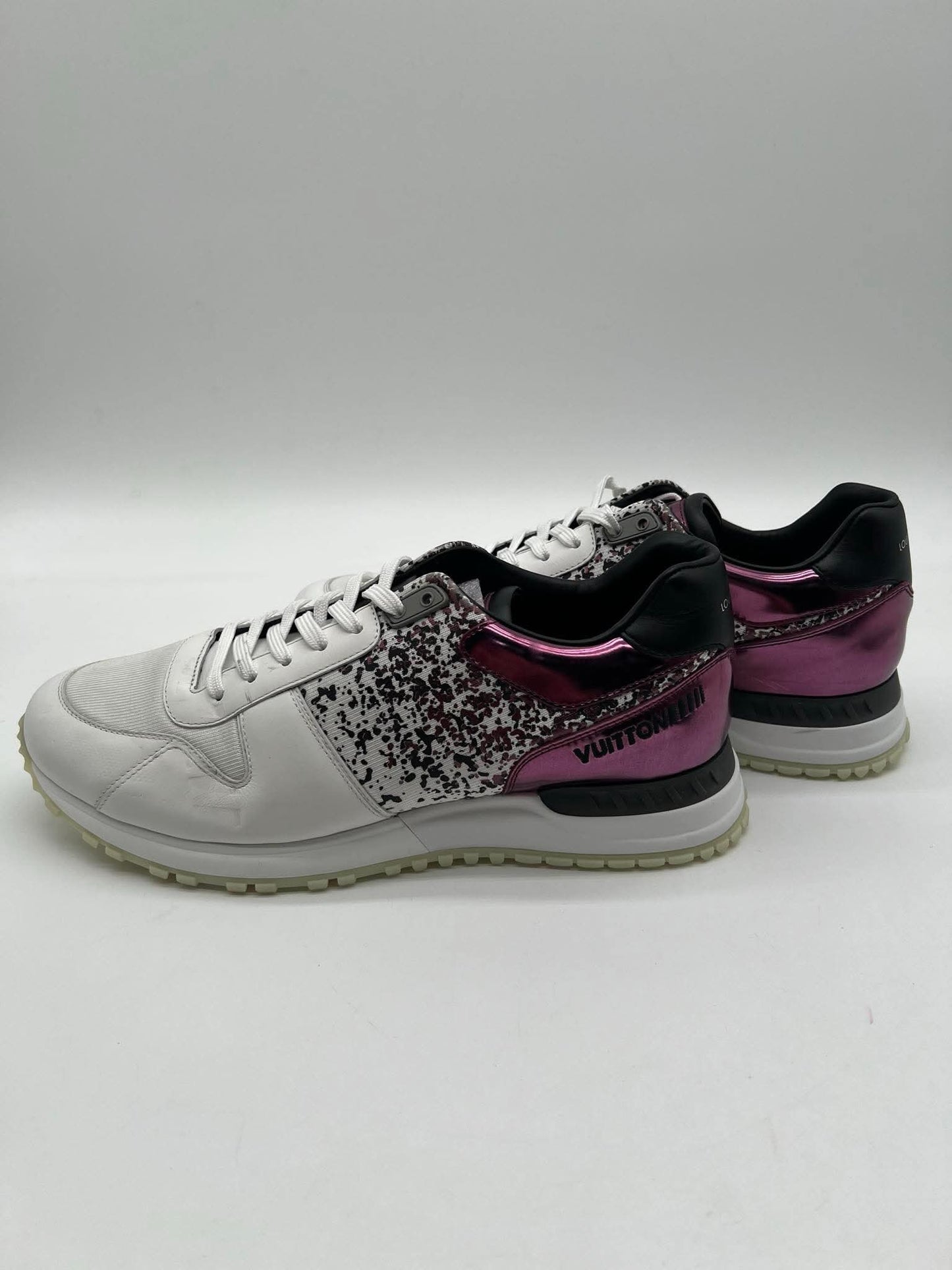 LOUIS VUITTON Run Away Sneaker