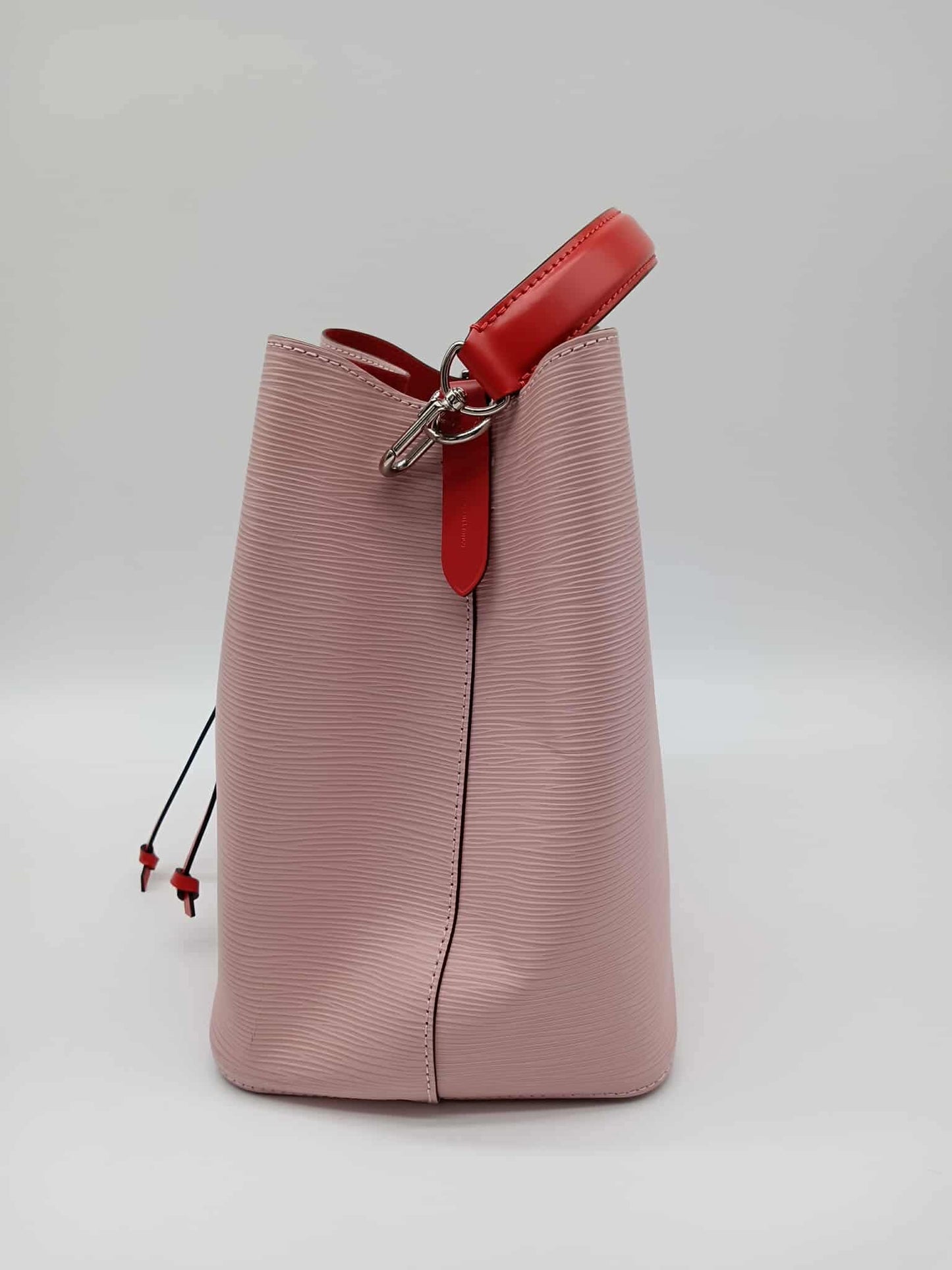 LOUIS VUITTON Epi Neo Noe BB