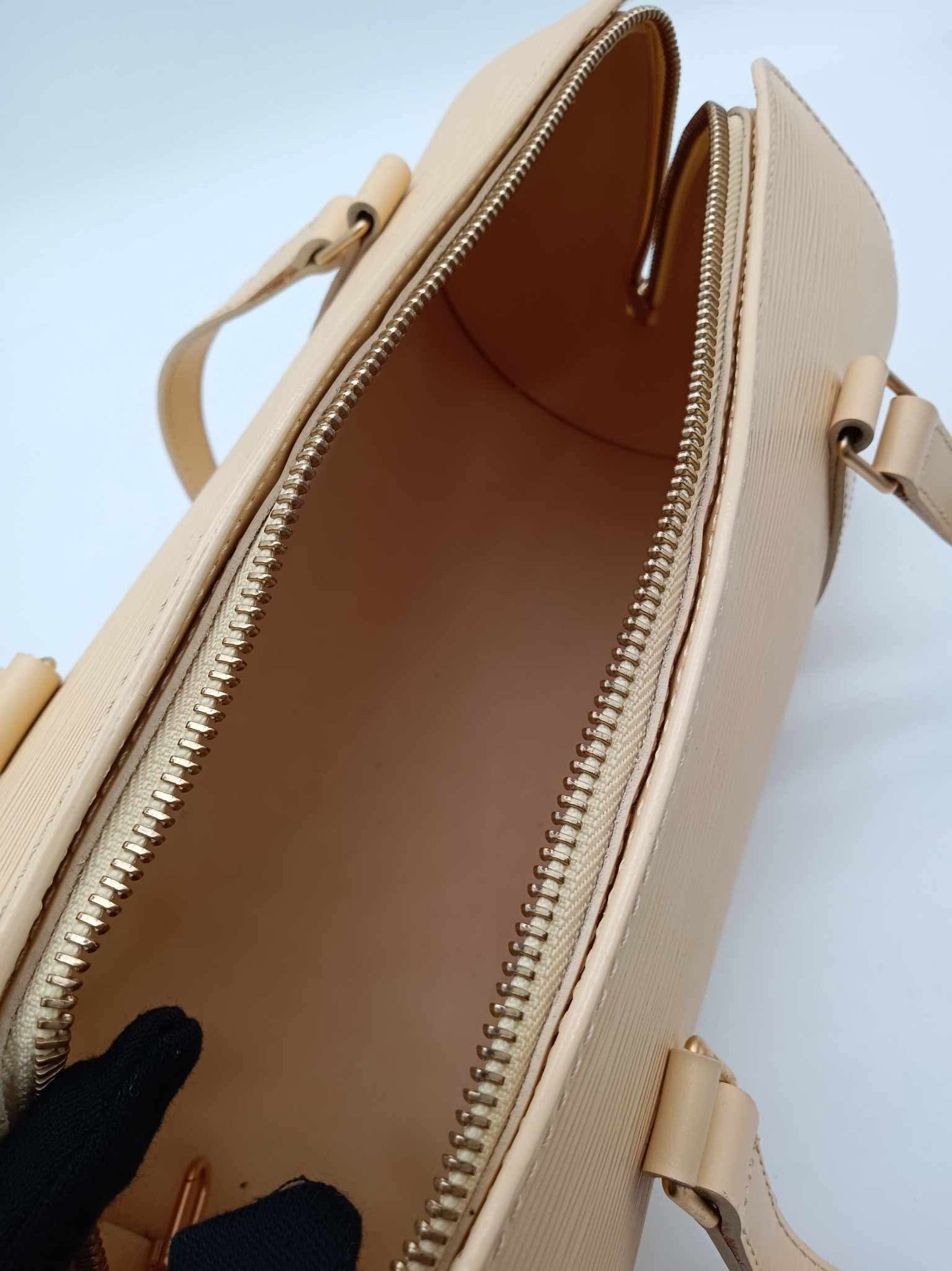 LOUIS VUITTON Epi Soufflot