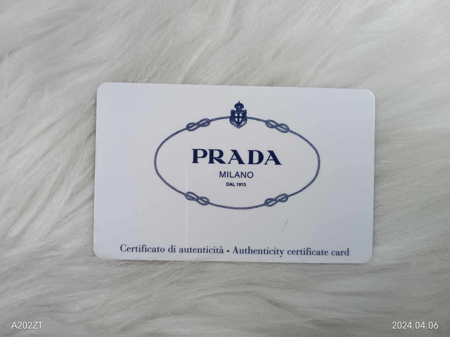 PRADA Canapa