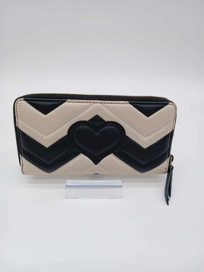 GUCCI Zippy Wallet