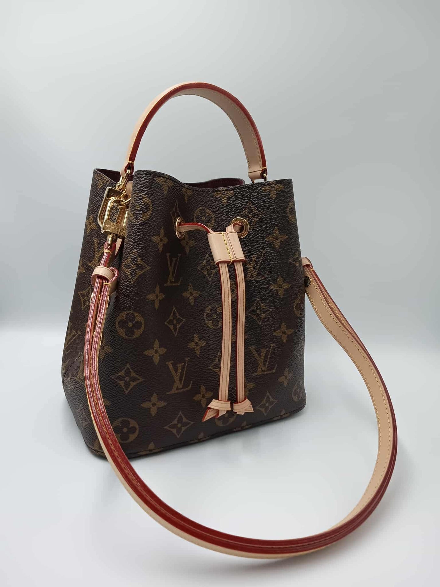 LOUIS VUITTON Monogram Neo Noe
