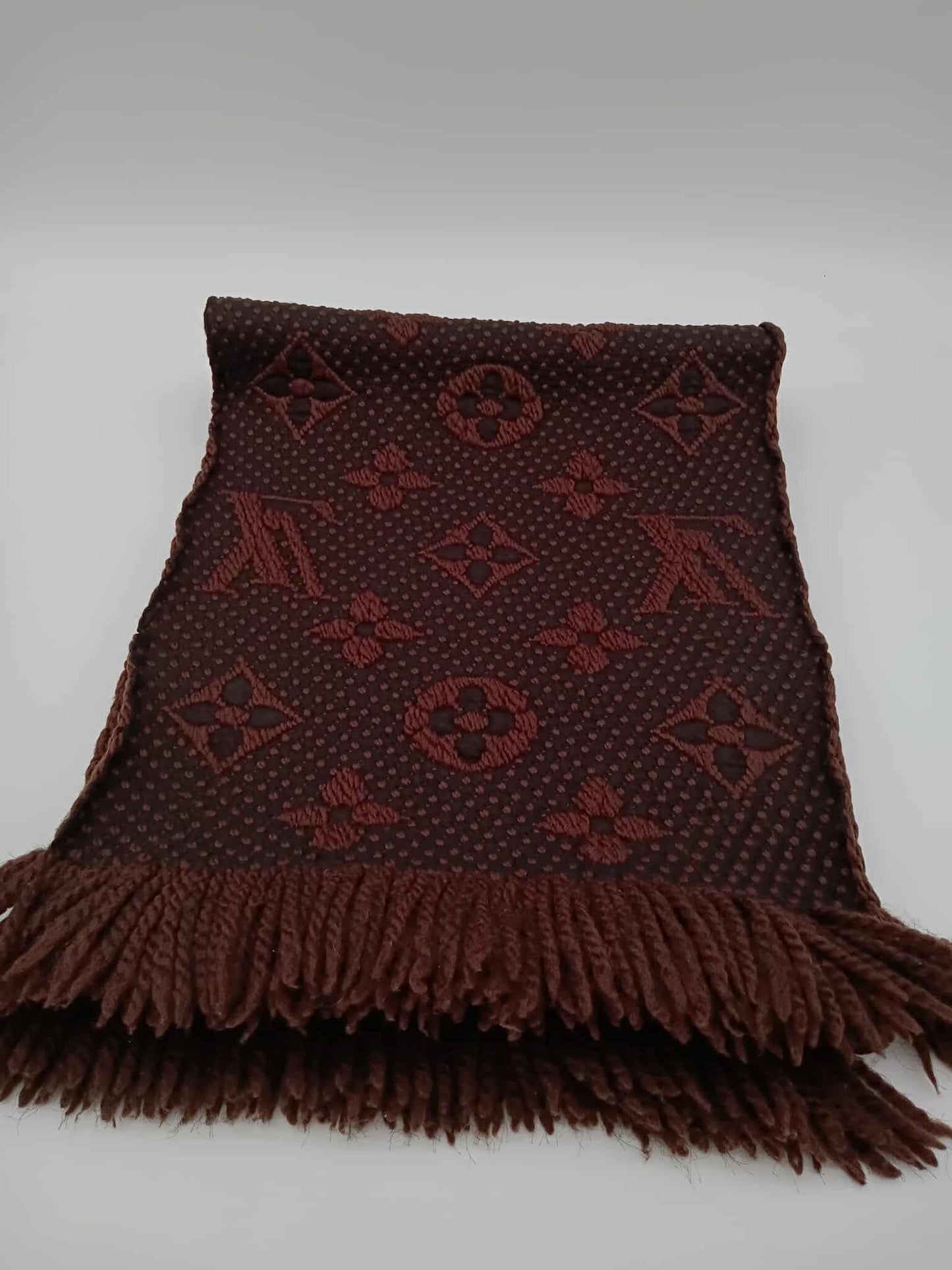 LOUIS VUITTON Logomania Scarf