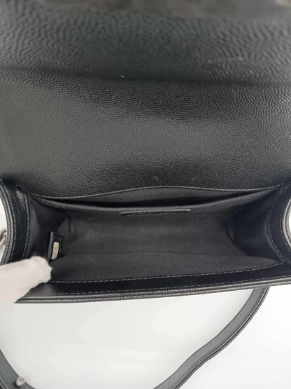 CHANEL Caviar V-Stitch Leboy