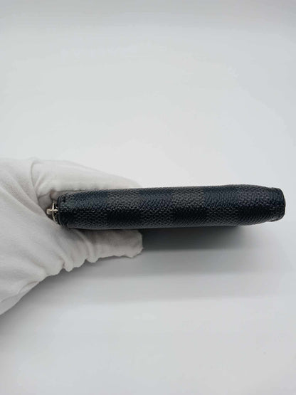 LOUIS VUITTON Damier Graphite Zipper Coin Purse