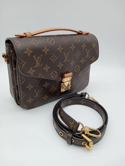 LOUIS VUITTON Monogram Pochette Metis MM
