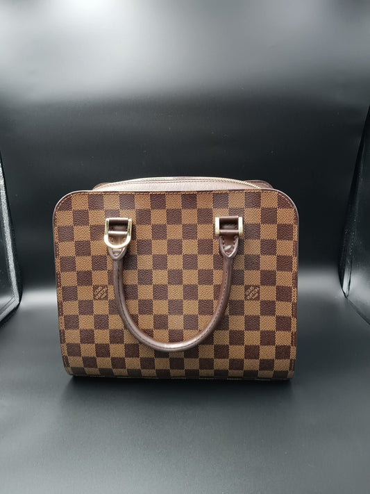 LOUIS VUITTON Damier Triana
