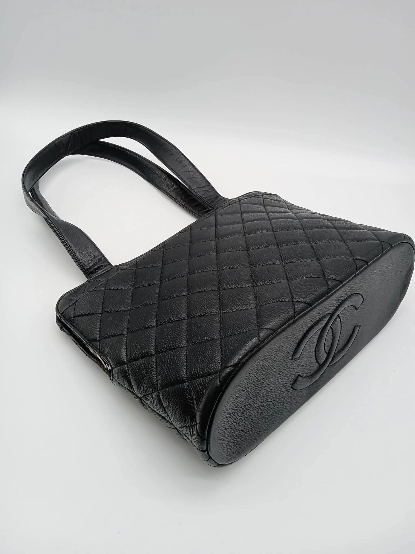CHANEL Caviar Vintage Coco Tote