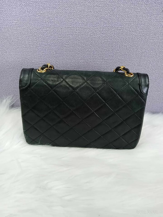 CHANEL Matelasse Chain Bag
